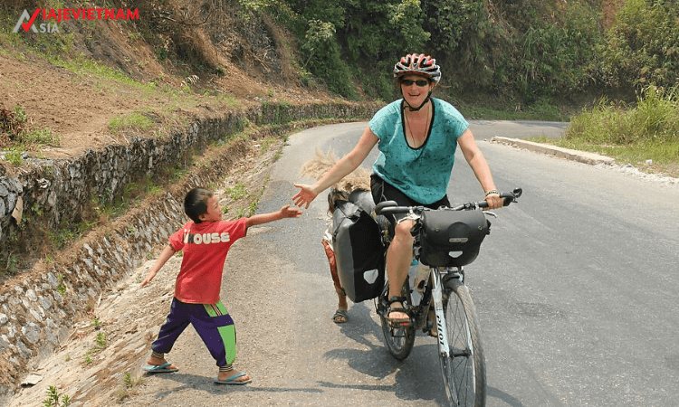 Mejor viaje Vietnam en bicicleta por el Loop de Ha Giang día 1