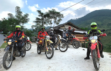 Cruzar la frontera de Vietnam y Laos en moto – 10 días