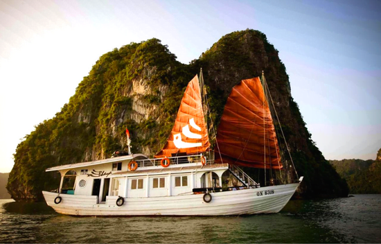 CRUCERO BHAYA LEGEND HA LONG EN LA BAHÍA HA LONG 4* – 2 DÍAS 1 NOCHE