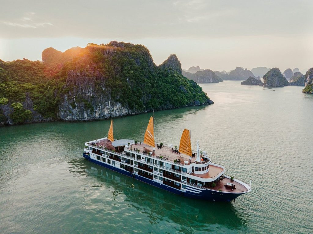 Crucero Mon Chéri 2 días 1 noche en la Bahía de Halong (DEMO)