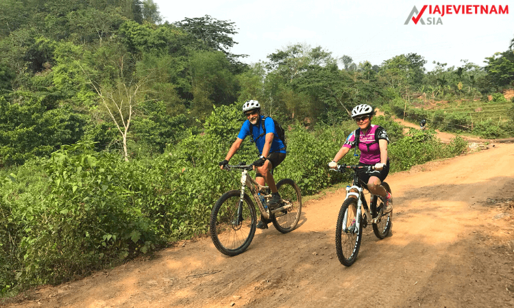 excursion-en-bicicleta-de-hanoi-a-ha-giang-6-dias-4.png