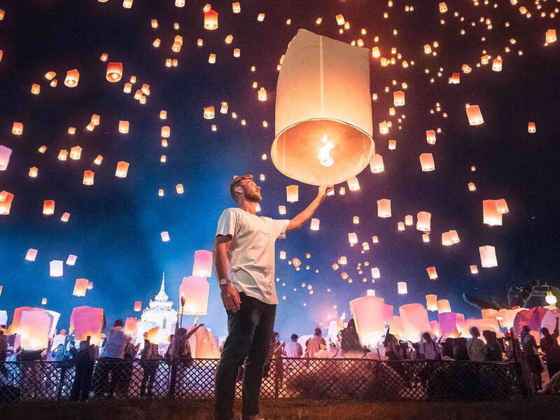 festival yi peng chiang mai