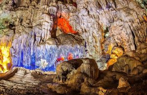 cuevas en bahia de ha long