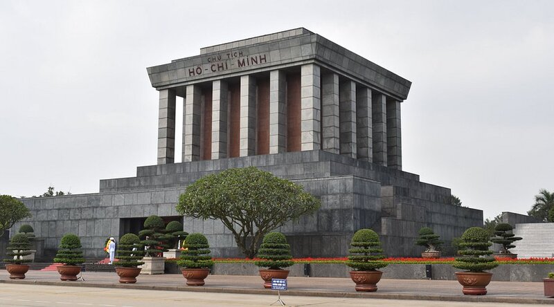 introduccion al mausoleo de ho chi minh