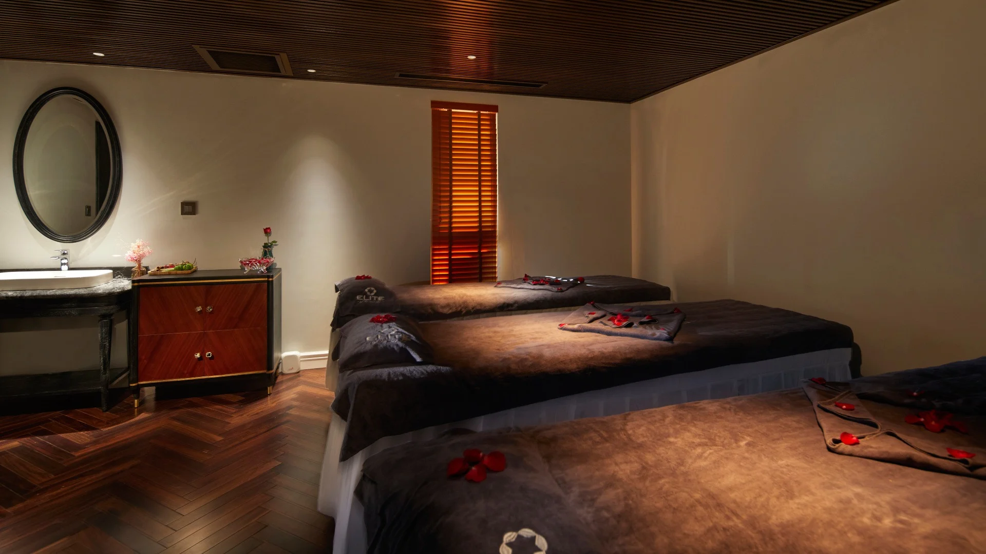 Elite of the Seas Cruise