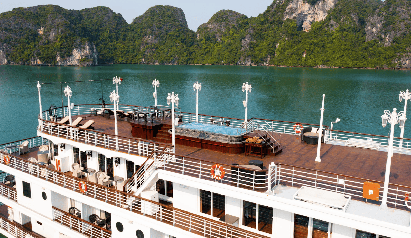 Paradise Elegance Cruise